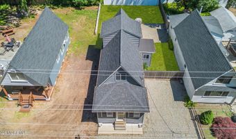 375 E Barnegat Ave, Bayville, NJ 08721