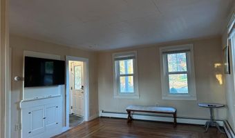 481 Oliphant Ln, Middletown, RI 02842