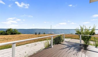 10 Blanding Ave, Barrington, RI 02806