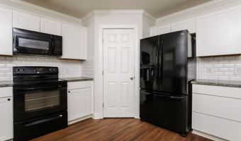 3715 Highland Dr, Ayden, NC 28513