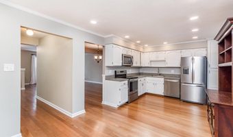 6926 LAFAYETTE PARK Dr, Annandale, VA 22003