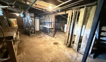225-227 Brookside Ave, Amsterdam, NY 12010