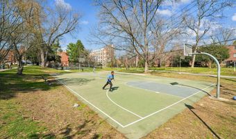 4970 BATTERY Ln 409, Bethesda, MD 20814