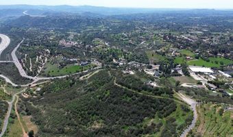 121 Avo Dr, Fallbrook, CA 92028