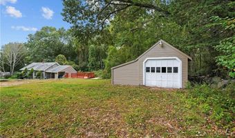 135 Lippitt Ave, Cranston, RI 02921