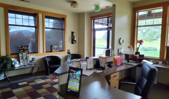 6 Sand Trap Ln, Blanchard, ID 83804