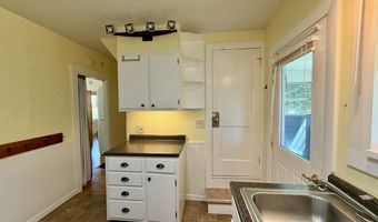 1 Vickery St, Augusta, ME 04330