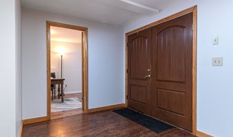 156 Sherwood Cir, Brattleboro, VT 05301
