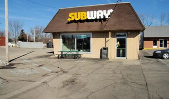 614 N Wayne St, Angola, IN 46703