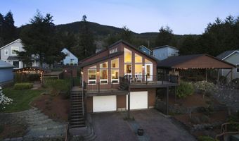 126 N Ocean Ave, Rockaway Beach, OR 97136