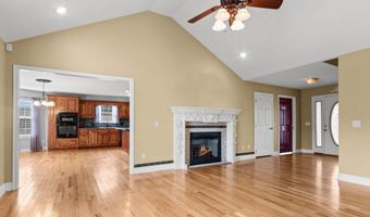 101 Berkshire Ln, Albertville, AL 35950