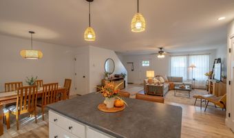 24 Wildwood Dr, Bangor, ME 04401