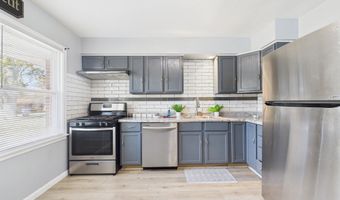 916 Alhambra Dr, Anderson, IN 46012