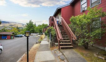 721 N Main St, Ashland, OR 97520