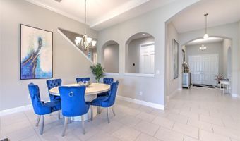 7401 PARADISO Dr, Apollo Beach, FL 33572