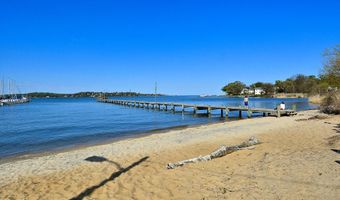 1247 HILLTOP Dr, Annapolis, MD 21409
