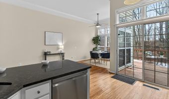 5432 SUMMER LEAF Ln, Alexandria, VA 22312