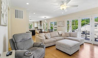 7800 RADNOR Rd, Bethesda, MD 20817