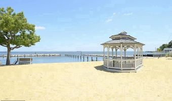 1330 WASHINGTON Dr, Annapolis, MD 21403