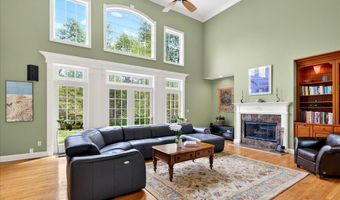 3 RAYMOND Ln, Belle Mead, NJ 08502