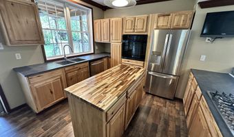 200 Caroline Ave, Altoona, PA 16602