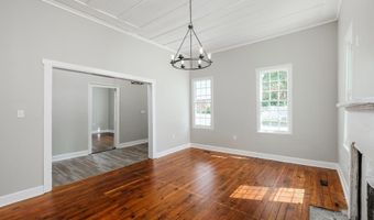 100 Church St, Abbeville, SC 29620