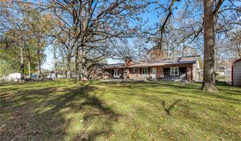 1415 S Madison Ave, Aurora, MO 65605