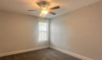 201 Thistleberry Dr, Aberdeen, NC 28315