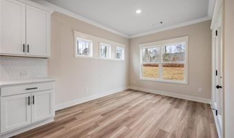 105 Chickadee Ct, Auburn, GA 30011
