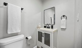 88 Live Oak St, Alvarado, TX 76009