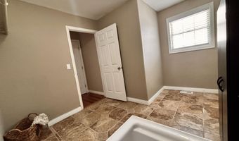 280 Juniper St, Buffalo, WY 82834