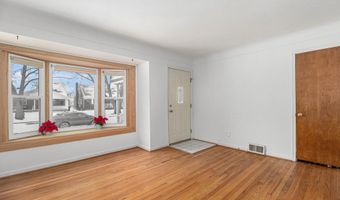 9885 Hubert Ave, Allen Park, MI 48101