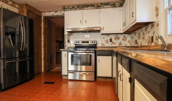 443 Piccadilly Cir, Bismarck, ND 58504
