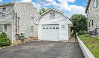 51 Emmet St, Belleville, NJ 07109