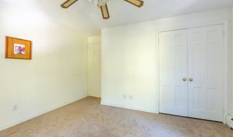 33 Forge Dr, Avon, CT 06001