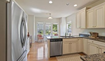 27 Greenside Ln 59, Acton, MA 01720