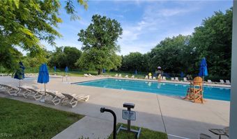 10015 Regatta Trl, Aurora, OH 44202