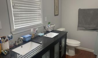407 W Main St, Blue Mountain, MS 38610