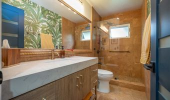 427 Akoakoa Pl, Kailua, HI 96734