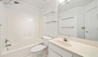 6940 FAIRFAX Dr 200, Arlington, VA 22213