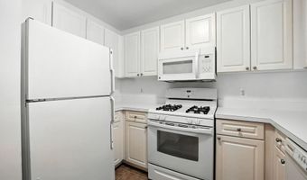 45061 BRAE Ter 202, Ashburn, VA 20147
