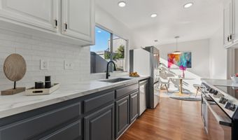 1034 Trellis Ln, Alameda, CA 94502