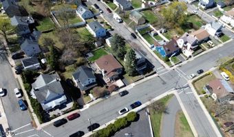 58 William St, Andover, NJ 07801