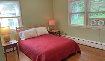 138 Cedar St, Brattleboro, VT 05301