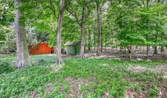 3 Woodland Pl, Airmont, NY 10952