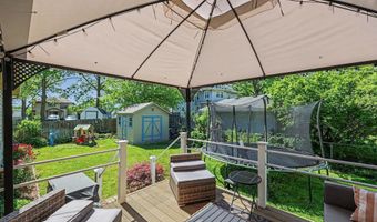 393 Pointe Tremble Rd, Algonac, MI 48001