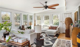 152 Hamilton Ave, Jamestown, RI 02835