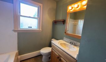 131 Berlin St, Barre, VT 05641