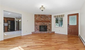2699 Diamond Hill Rd, Cumberland, RI 02864