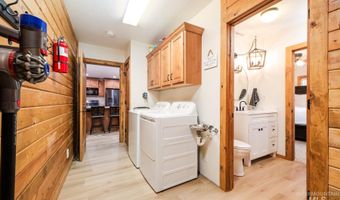 10390 Gamann Dr, Cascade, ID 83611